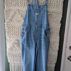 Levi's vintage fit overalls